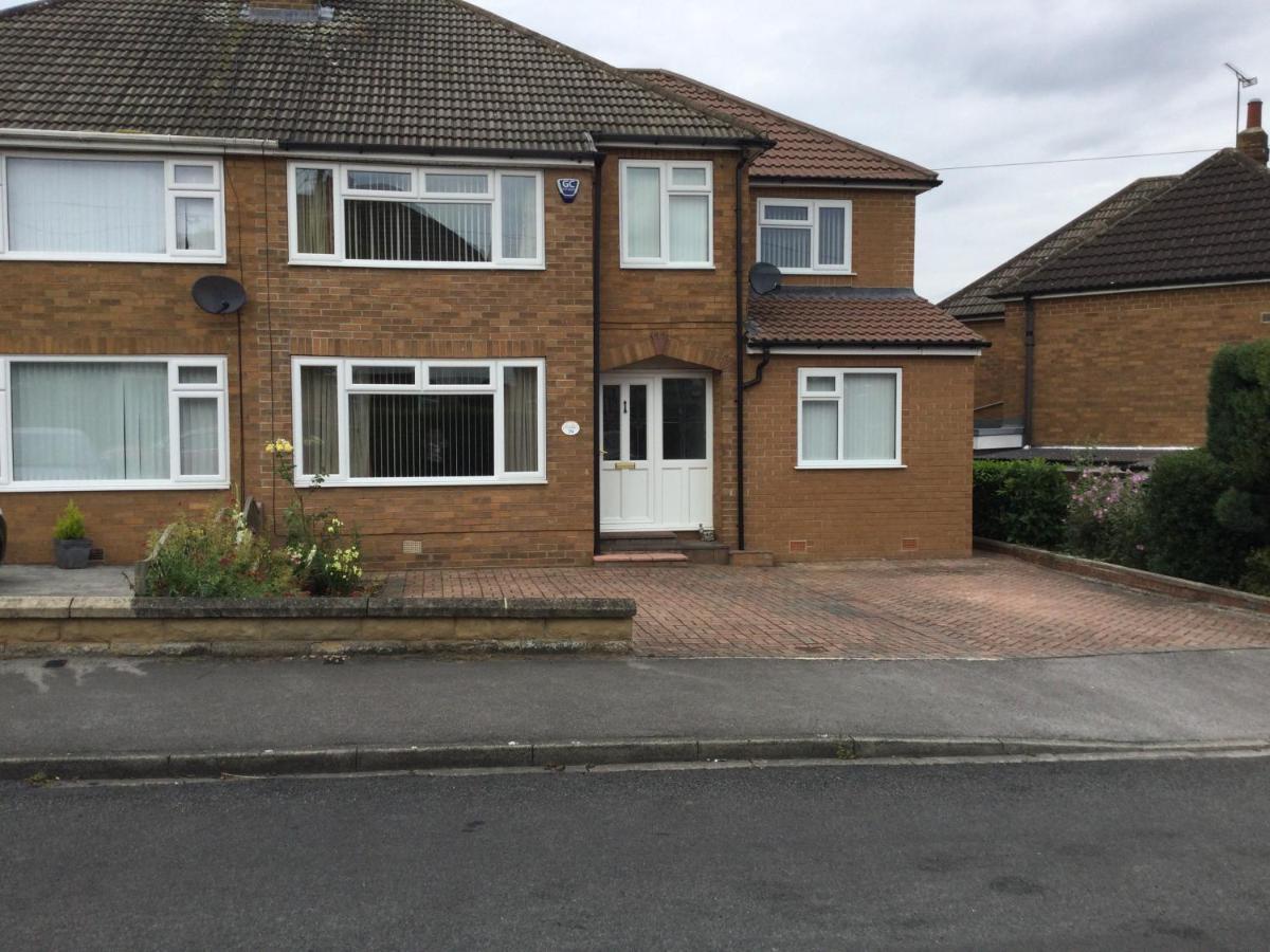 Large 4 Bedroom Home In Boston Spa Village In-Between York, Harrogate And Leeds, Sleeps 9 Esterno foto