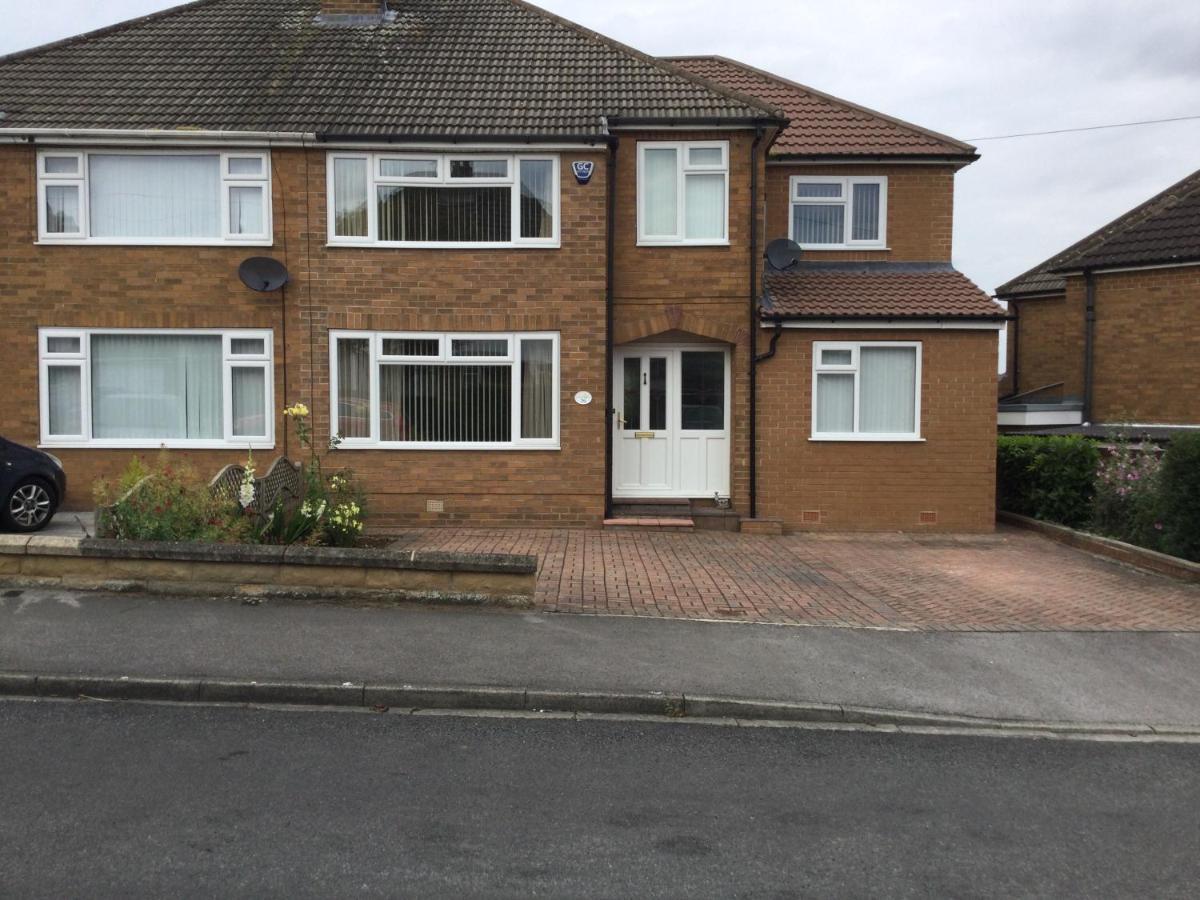 Large 4 Bedroom Home In Boston Spa Village In-Between York, Harrogate And Leeds, Sleeps 9 Esterno foto