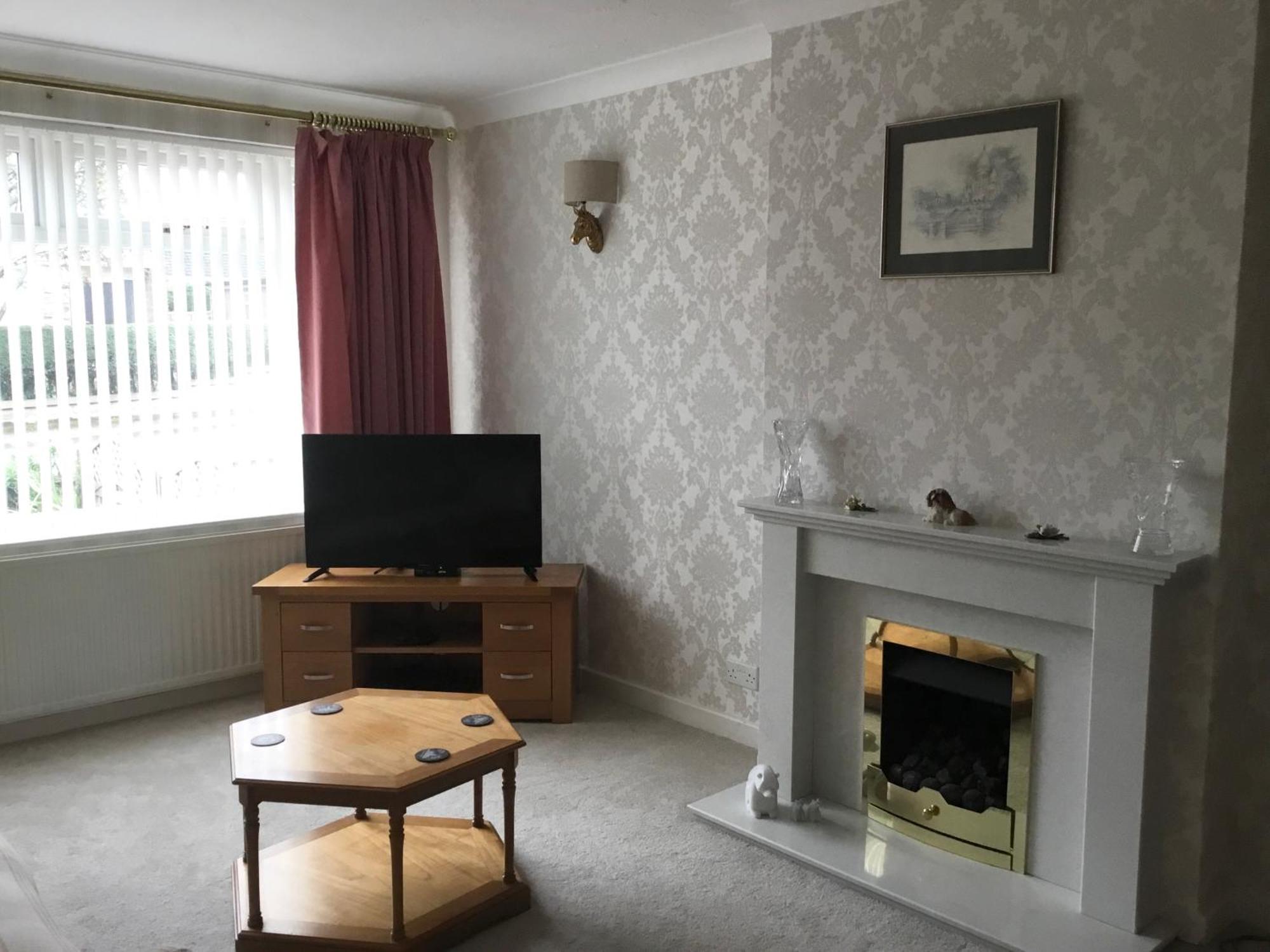 Large 4 Bedroom Home In Boston Spa Village In-Between York, Harrogate And Leeds, Sleeps 9 Esterno foto